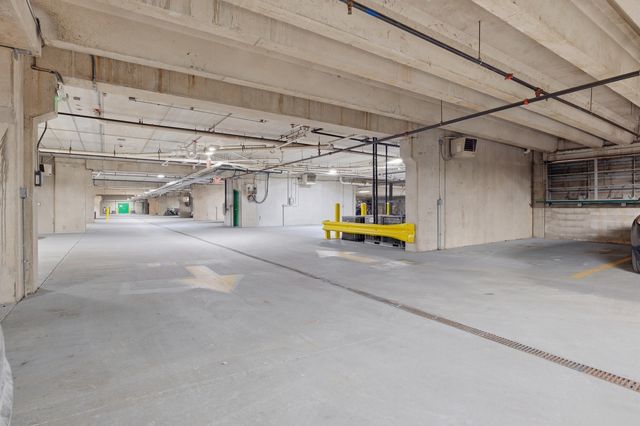 9670 Franklin Avenue 411, Franklin Park, IL 60131