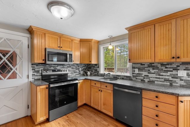 22 Anawon Road, Plymouth, MA 02360
