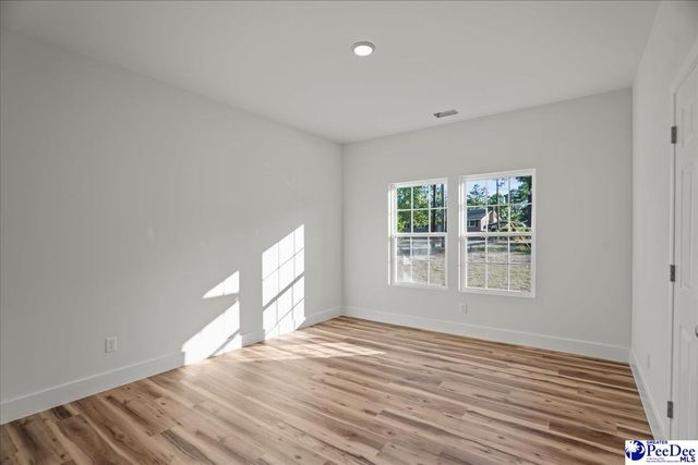 1012 Greenleaf Rd, Hartsville, SC 29550
