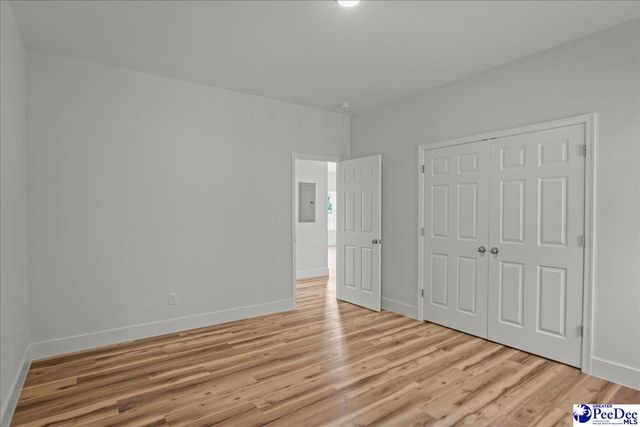 1012 Greenleaf Rd, Hartsville, SC 29550