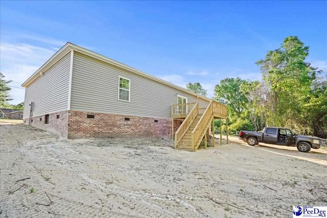 1012 Greenleaf Rd, Hartsville, SC 29550