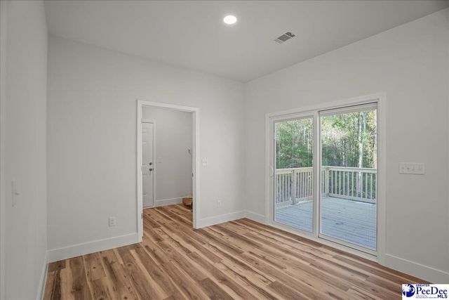 1012 Greenleaf Rd, Hartsville, SC 29550