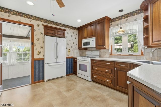58 Furber Ave, Linden City, NJ 07036