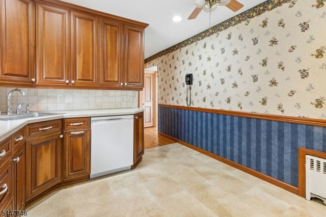 58 Furber Ave, Linden City, NJ 07036