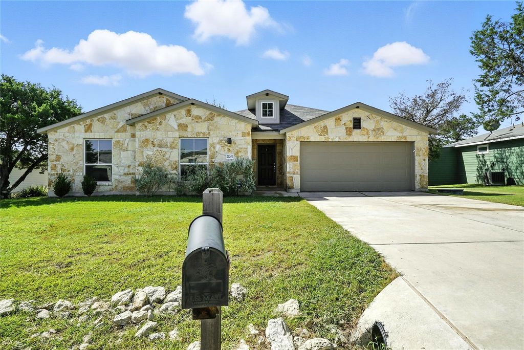 21201 Winslow CV, Lago Vista, TX 78645