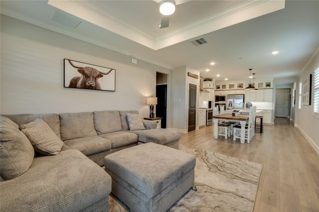 3703 Cloverleaf Lane, Sherman, TX 75092