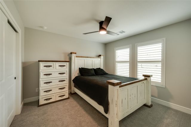 3703 Cloverleaf Lane, Sherman, TX 75092