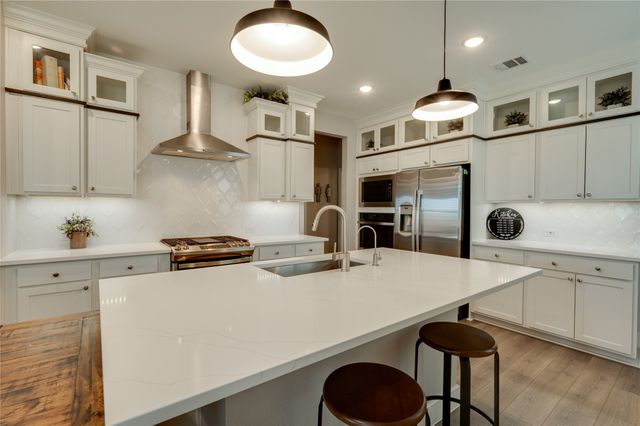 3703 Cloverleaf Lane, Sherman, TX 75092