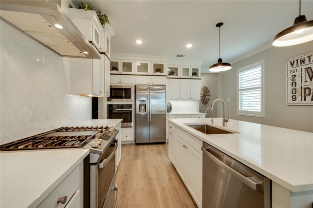 3703 Cloverleaf Lane, Sherman, TX 75092