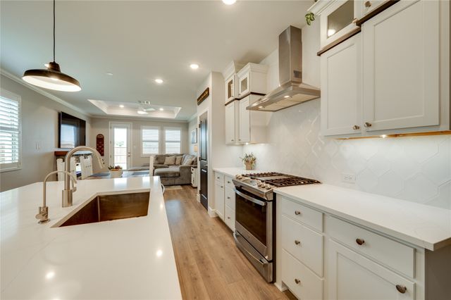 3703 Cloverleaf Lane, Sherman, TX 75092