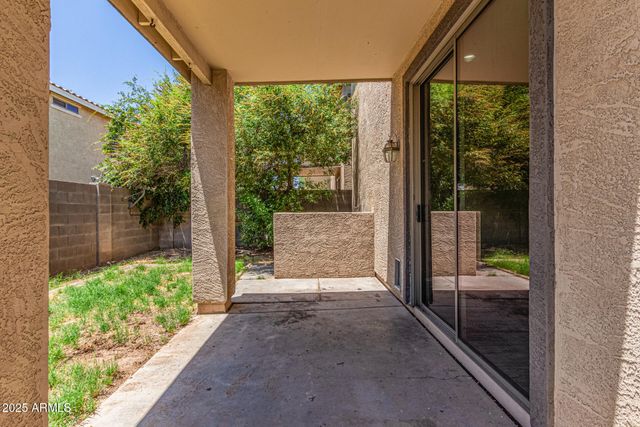 6419 W SOPHIE Lane, Laveen, AZ 85339