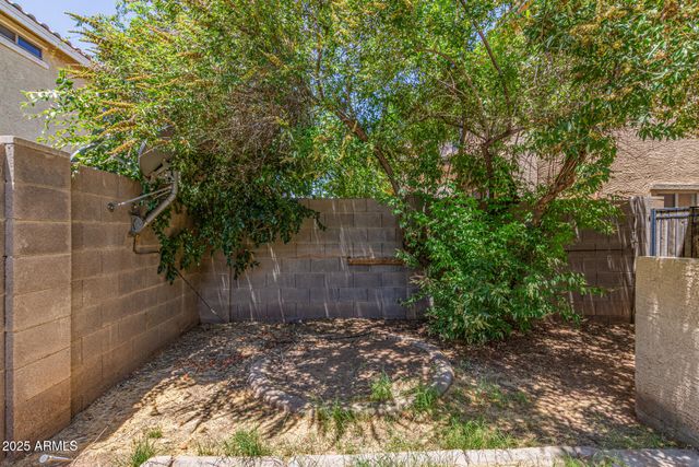 6419 W SOPHIE Lane, Laveen, AZ 85339