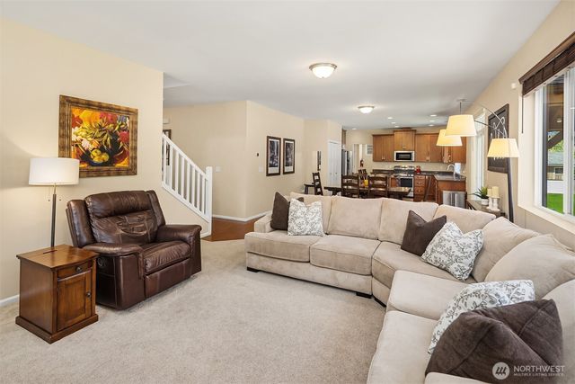 26 Meadow Place SE, Everett, WA 98208
