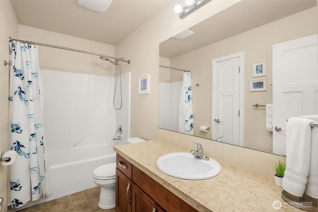 26 Meadow Place SE, Everett, WA 98208