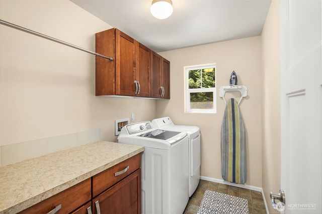 26 Meadow Place SE, Everett, WA 98208