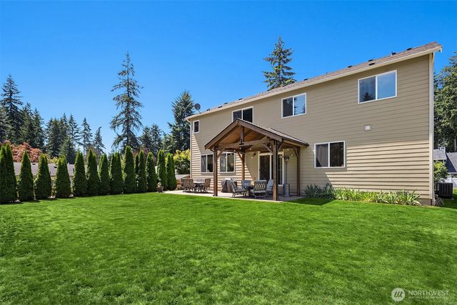 26 Meadow Place SE, Everett, WA 98208