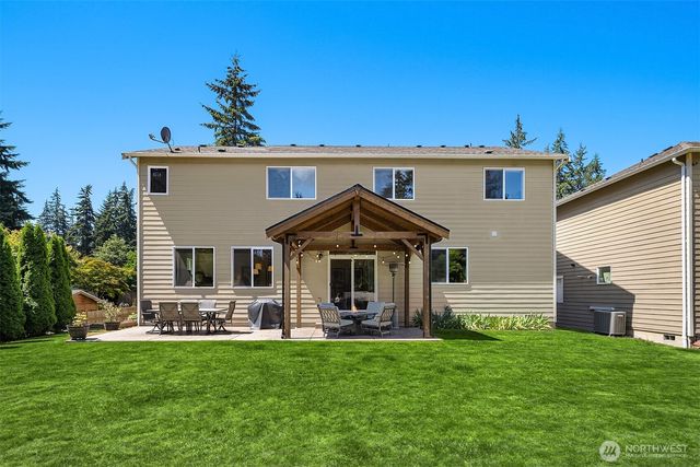 26 Meadow Place SE, Everett, WA 98208
