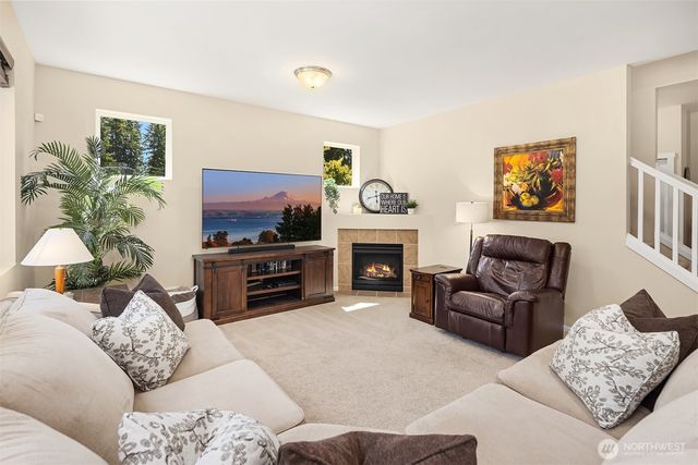 26 Meadow Place SE, Everett, WA 98208