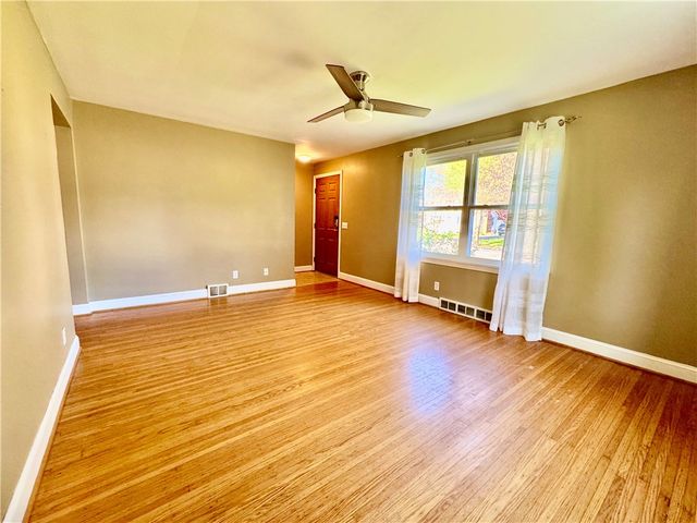 362 Carling Road, Rochester, NY 14610