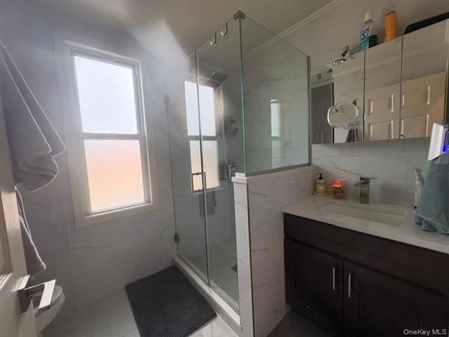 40-15 214th Place 2R, Bayside, NY 11361