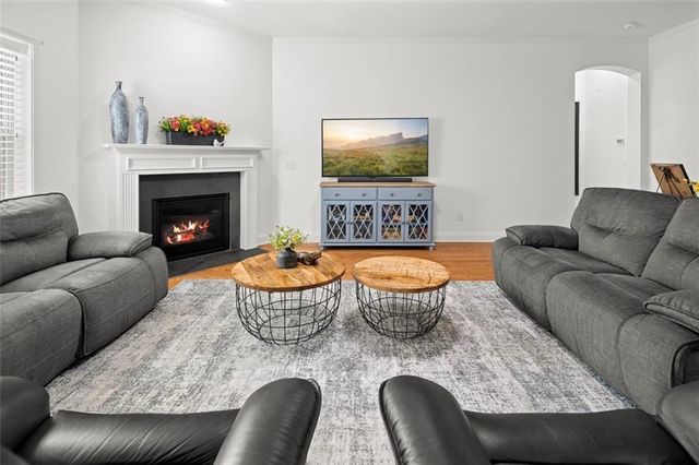 302 Canter Way, Woodstock, GA 30188