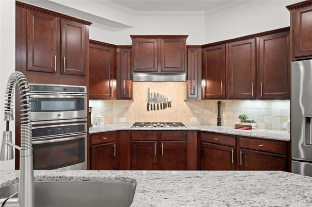 302 Canter Way, Woodstock, GA 30188