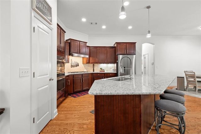 302 Canter Way, Woodstock, GA 30188