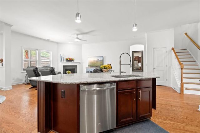 302 Canter Way, Woodstock, GA 30188