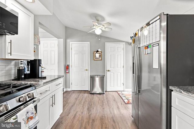 410 MAIN ST, Blackwood, NJ 08012