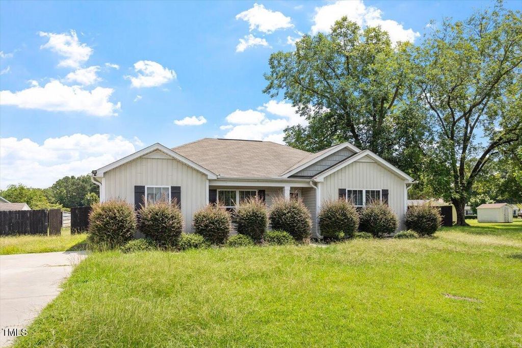 170 Johnston Farms Drive, Smithfield, NC 27577