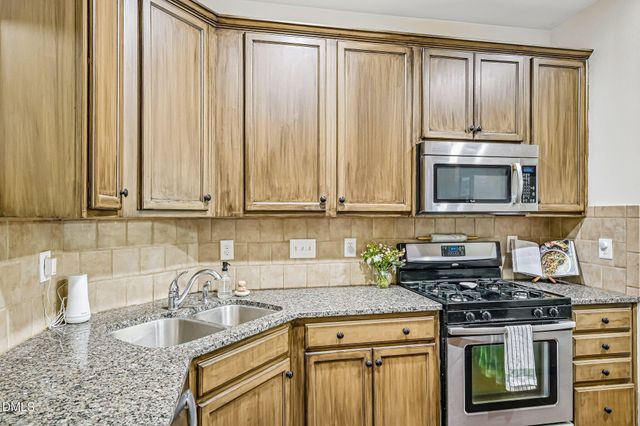 305 Suffolk Green Lane, Morrisville, NC 27560
