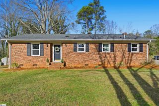 1614 Greenwood Road, Laurens, SC 29360