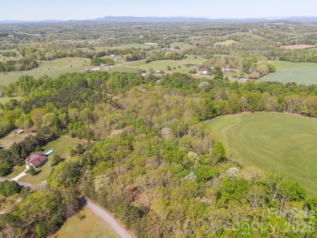 3805 Plantation Drive, Vale, NC 28168
