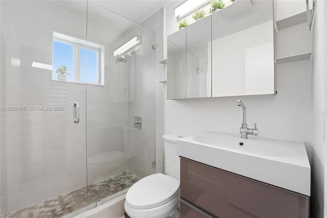 3101 SW 25th Ter, Miami, FL 33133