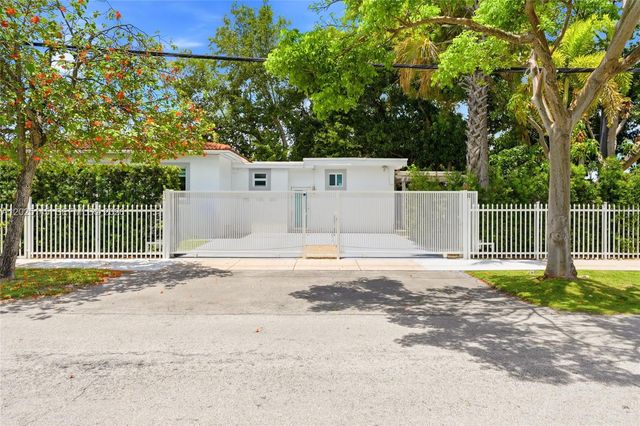3101 SW 25th Ter, Miami, FL 33133