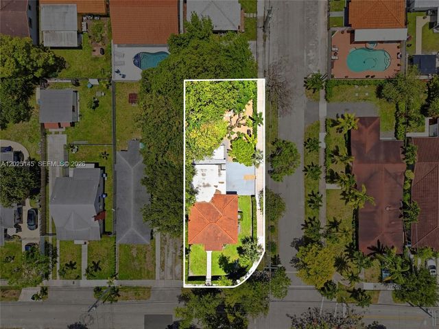 3101 SW 25th Ter, Miami, FL 33133