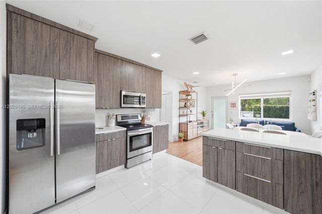 3101 SW 25th Ter, Miami, FL 33133
