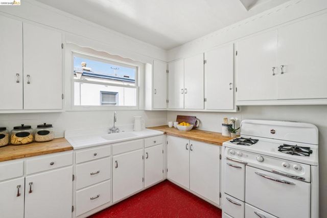 5819 Patton Street, Oakland, CA 94618