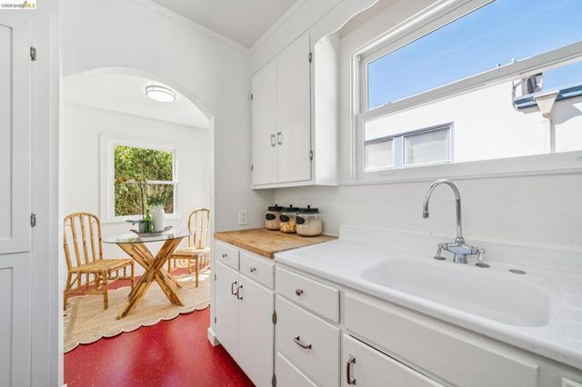5819 Patton Street, Oakland, CA 94618