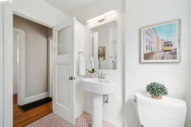 5819 Patton Street, Oakland, CA 94618
