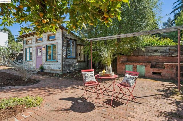 5819 Patton Street, Oakland, CA 94618
