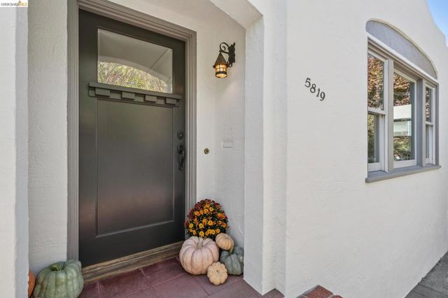 5819 Patton Street, Oakland, CA 94618