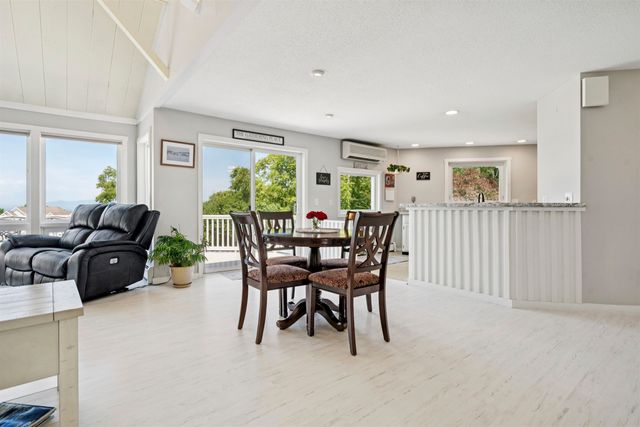 6 Beacon Hill Road, Gilford, NH 03249