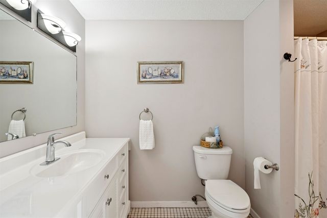 6 Beacon Hill Road, Gilford, NH 03249