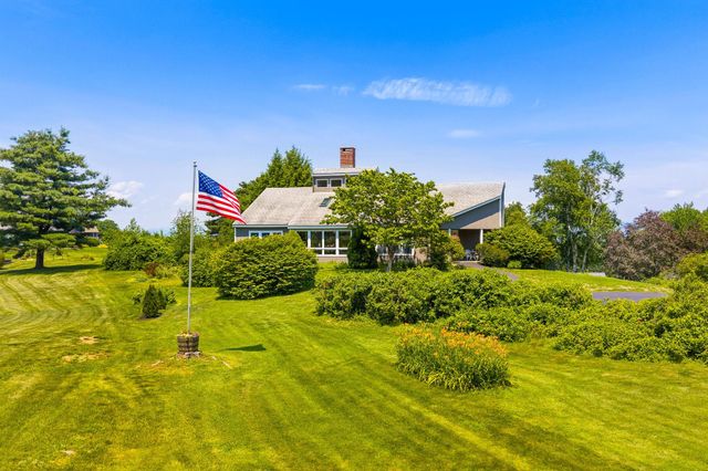 6 Beacon Hill Road, Gilford, NH 03249