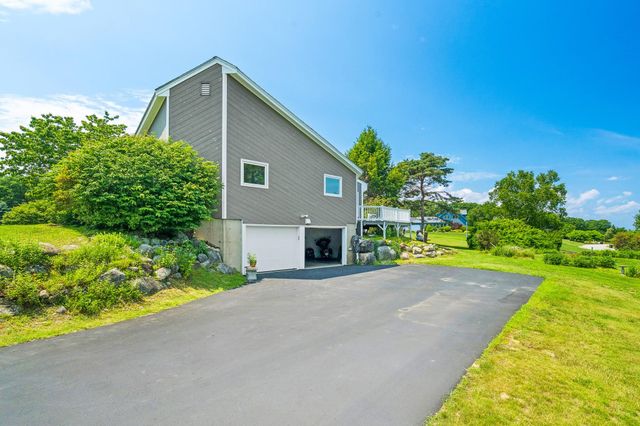 6 Beacon Hill Road, Gilford, NH 03249