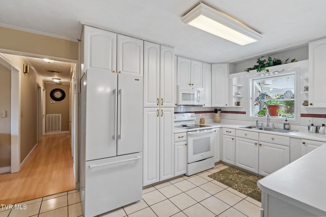 178 West Park Avenue, Greeneville, TN 37745