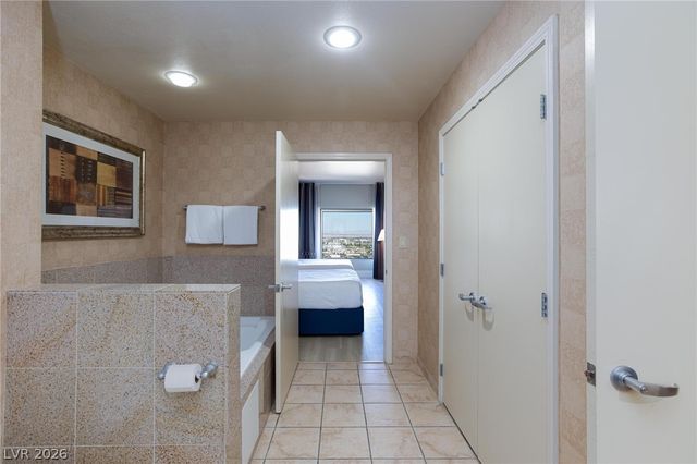 211 East Flamingo Road 1617, Las Vegas, NV 89169