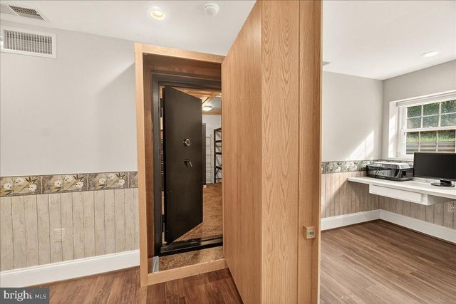 21909 GREENBROOK DR, Boyds, MD 20841