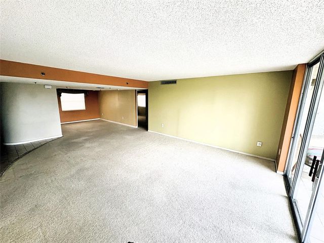 3940 Inverrary Boulevard 701a, Lauderhill, FL 33319